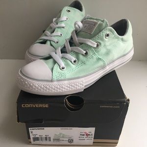 Brand new Converse Madison mint  low top sneakers